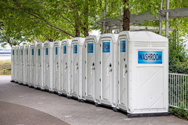 Best Sanitation services for porta potties  in Emerald Isle, NC